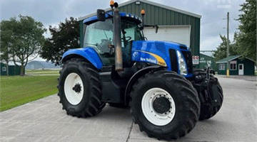 New Holland T8000